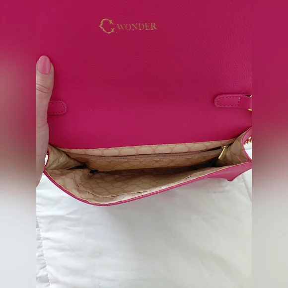 🌟 C. Wonder Pink Clutch with Gold Chain - Picture 3 of 3